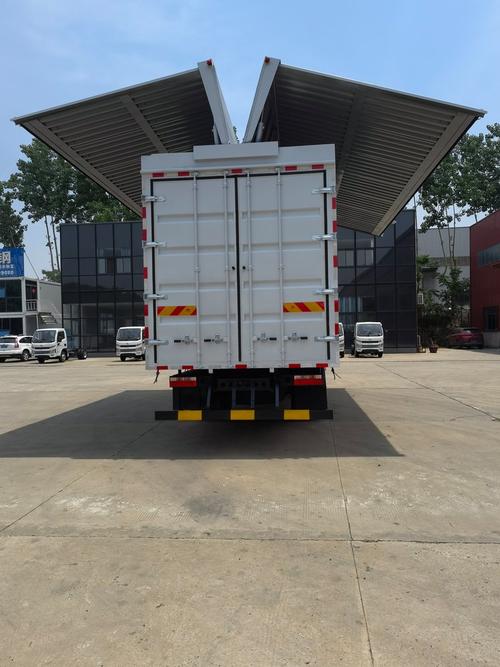 9.6米箱貨長途貨運司機9.6米廂式貨車司機