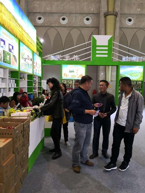 武漢至隆陽(yáng)區(qū)貨運(yùn)專線車武漢至隆陽(yáng)區(qū)貨運(yùn)專線車電話