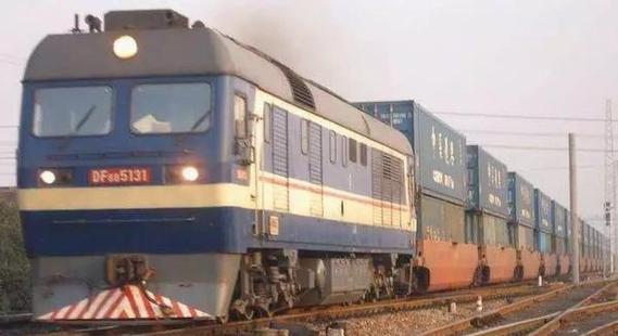 老時(shí)貨運(yùn)老式貨運(yùn)火車圖片